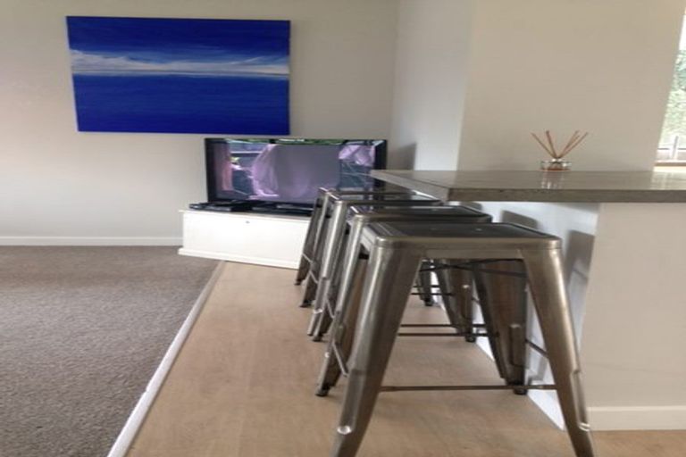 Photo of property in 9 Redwood Place, Te Awanga, 4102