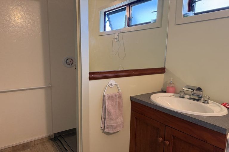 Photo of property in 1 Rope Crescent, Te Kopuru, Dargaville, 0371