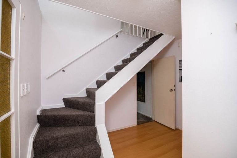 Photo of property in 5 Montserrat Place, Grenada Village, Wellington, 6037