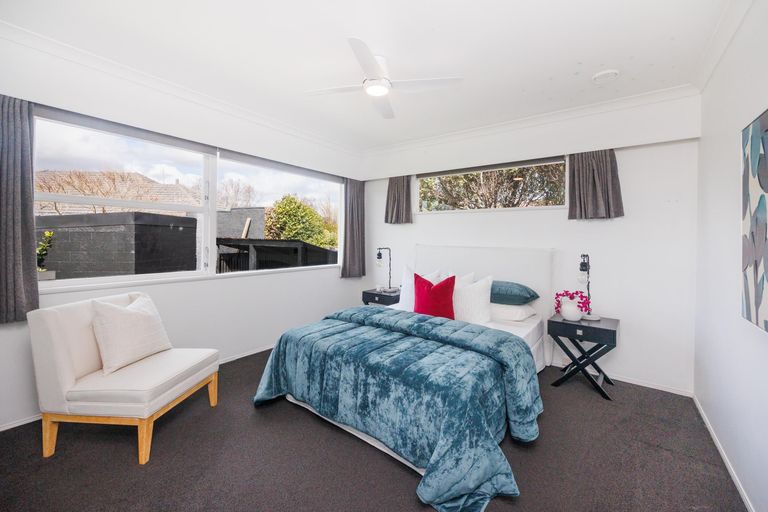 Photo of property in 36 Winston Avenue, Hokowhitu, Palmerston North, 4410
