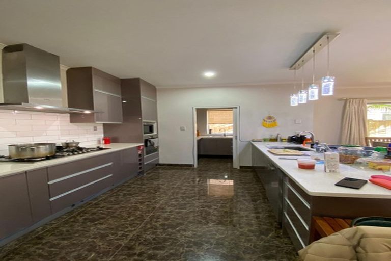 Photo of property in 22 Carlos Drive, Flat Bush, Auckland, 2016