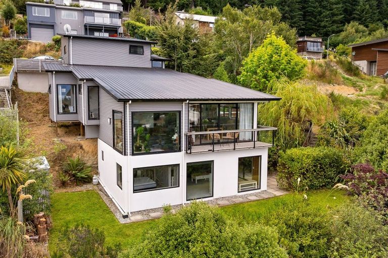 Photo of property in 40 Dart Place, Fernhill, Queenstown, 9300