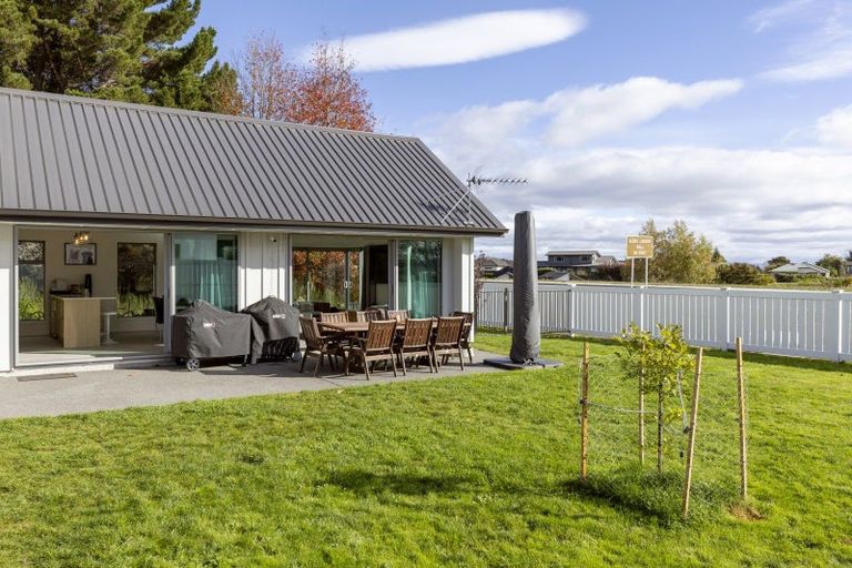 Photo of property in 112 Harakeke Drive, Wharewaka, Taupo, 3330