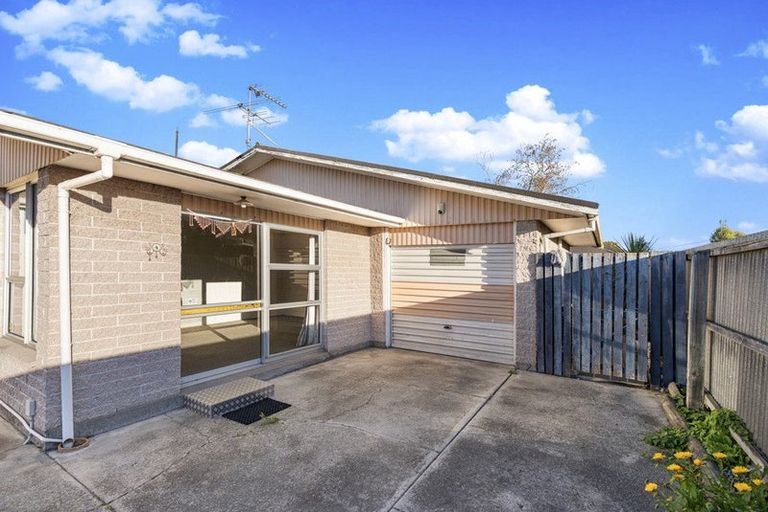 Photo of property in 3/11 Tuckers Road, Redwood, Christchurch, 8051