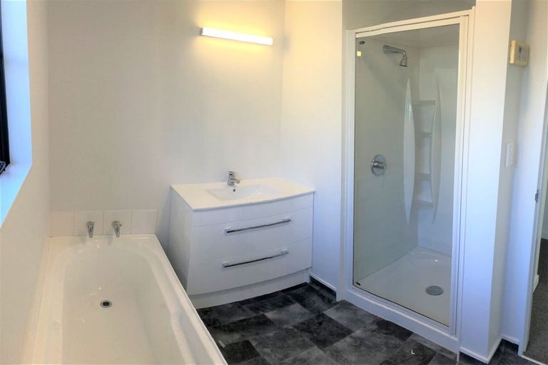 Photo of property in 7a Hindmarsh Street, Johnsonville, Wellington, 6037