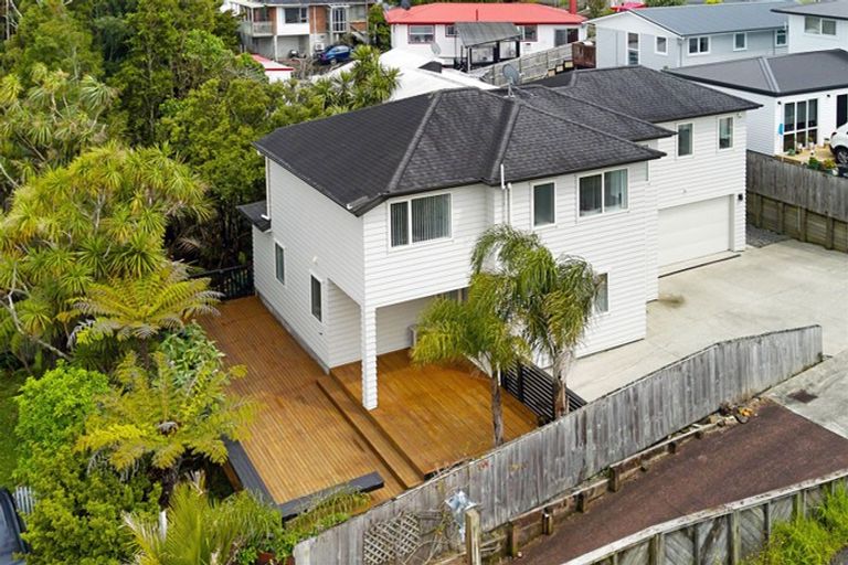 Photo of property in 30a Seaview Road, Glenfield, Auckland, 0629