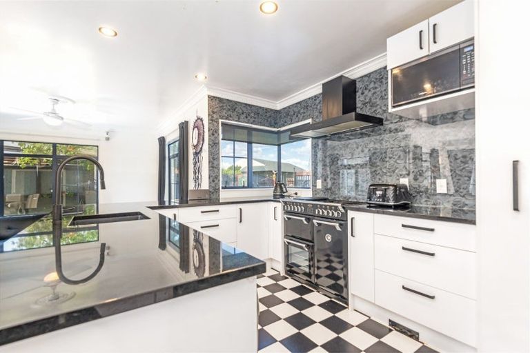 Photo of property in 18 Rose Place, Awapuni, Palmerston North, 4412