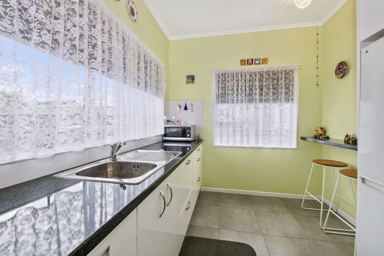 Photo of property in 2/8 John Street, Trentham, Upper Hutt, 5018