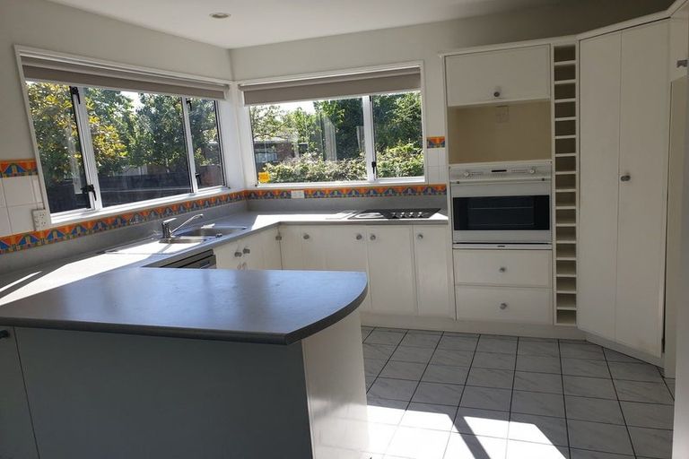 Photo of property in 1/8 Wardour Mews, Avonhead, Christchurch, 8042