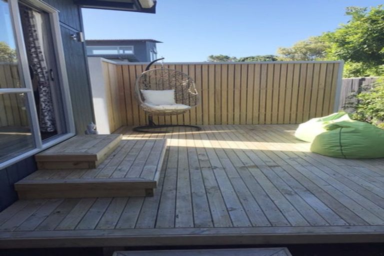 Photo of property in 72 Uxbridge Road, Cockle Bay, Auckland, 2014