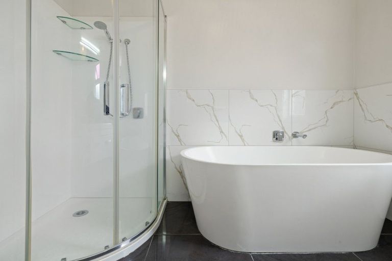 Photo of property in 222 River Road, Claudelands, Hamilton, 3214