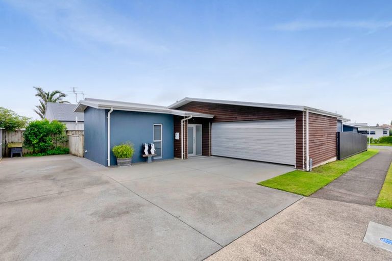 Photo of property in 2 Northpoint Way, Bell Block, New Plymouth, 4312