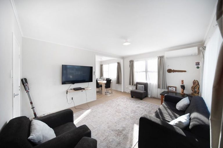 Photo of property in 24 Winsford Street, Manurewa, Auckland, 2102