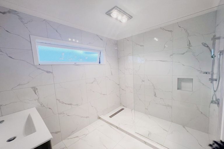 Photo of property in 82 Muir Avenue, Mangere Bridge, Auckland, 2022