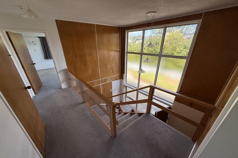 Photo of property in 2/17 Glenvar Road, Torbay, Auckland, 0630