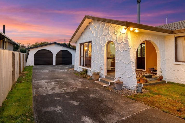 Photo of property in 18 Greenock Street, Redwood, Christchurch, 8051