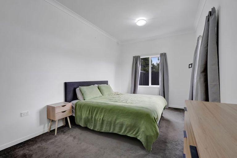 Photo of property in 15e Rospeath Crescent, Spotswood, New Plymouth, 4310