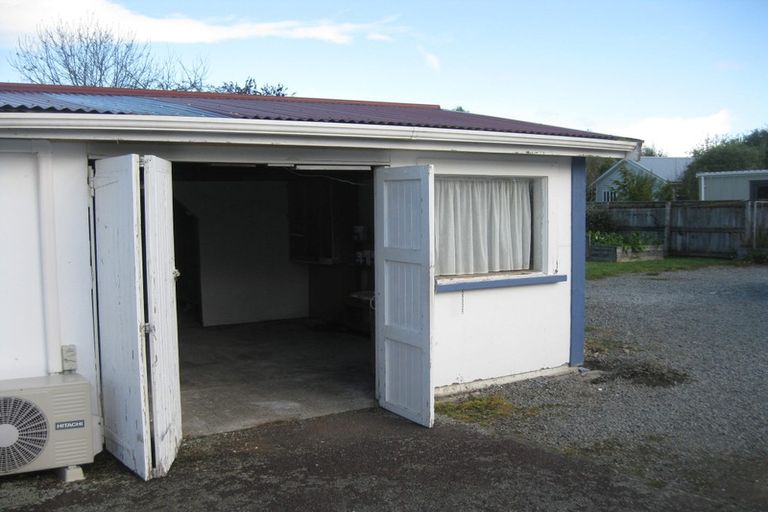 Photo of property in 14 Humphries Street, Greytown, 5712