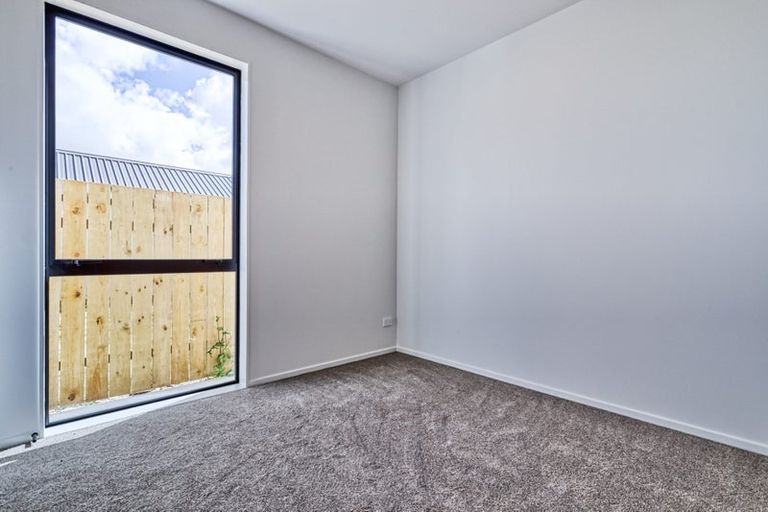 Photo of property in 20 Papai Lane, Massey, Auckland, 0614