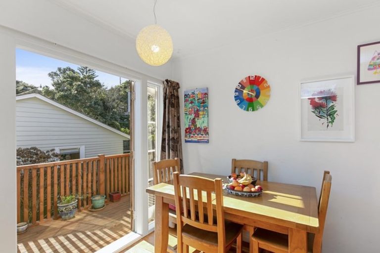 Photo of property in 27 Victory Avenue, Karori, Wellington, 6012