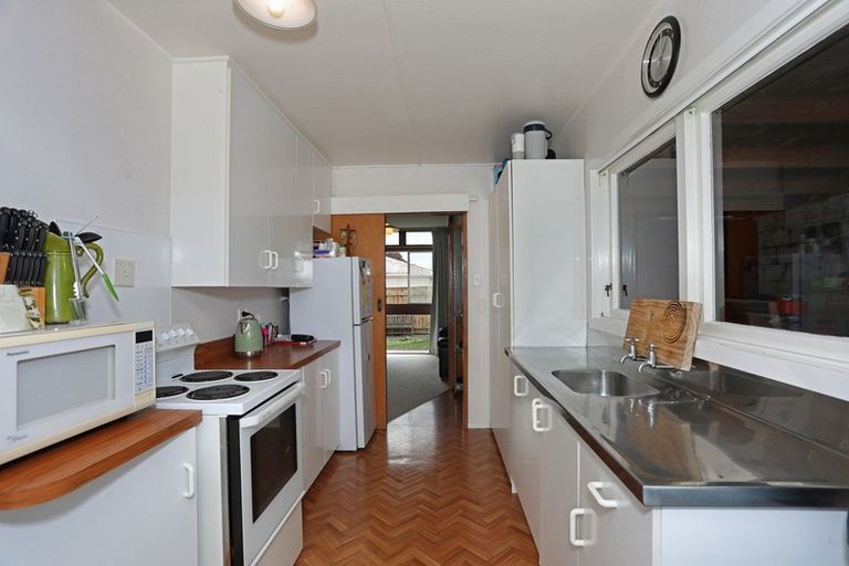Photo of property in 12 Totara Street, Marton, 4710