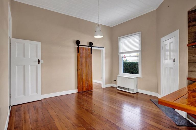 Photo of property in 120 Manawapou Road, Hawera, 4610