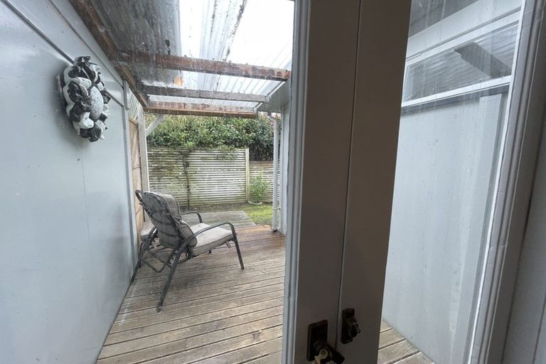 Photo of property in 8a Shanly Street, Waipawa, 4210