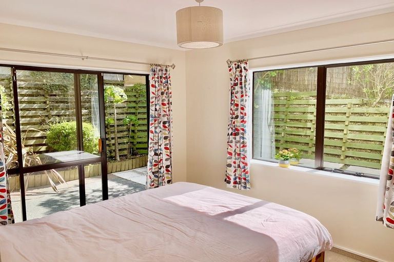 Photo of property in 15a Shastri Terrace, Khandallah, Wellington, 6035