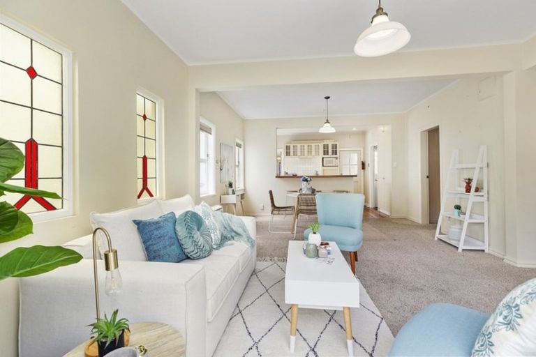 Photo of property in 13 Ferry Street, Seatoun, Wellington, 6022