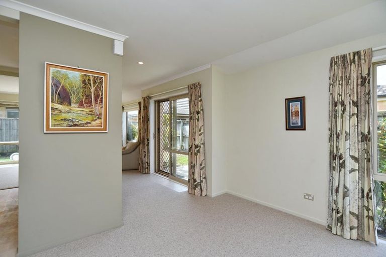 Photo of property in 3 Reeves Road, Rangiora, 7400