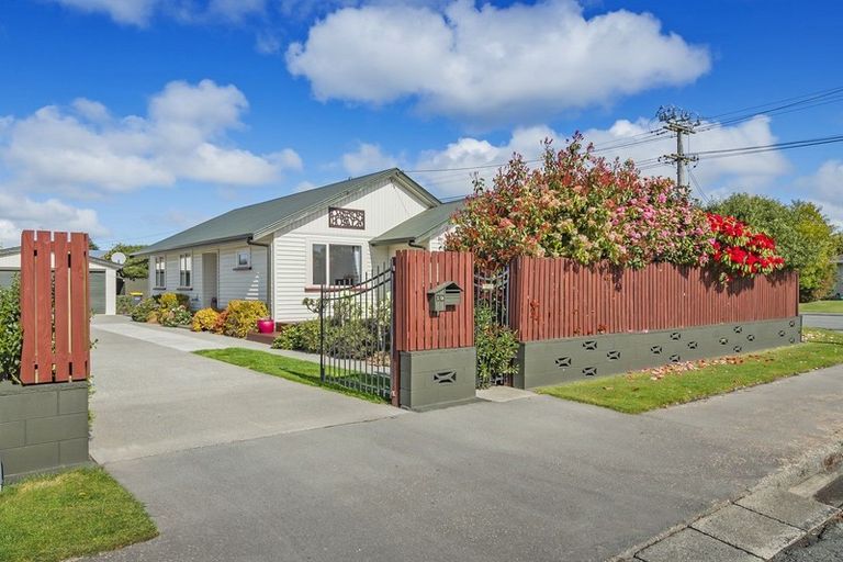 Photo of property in 19 Riwai Street, Templeton, Christchurch, 8042