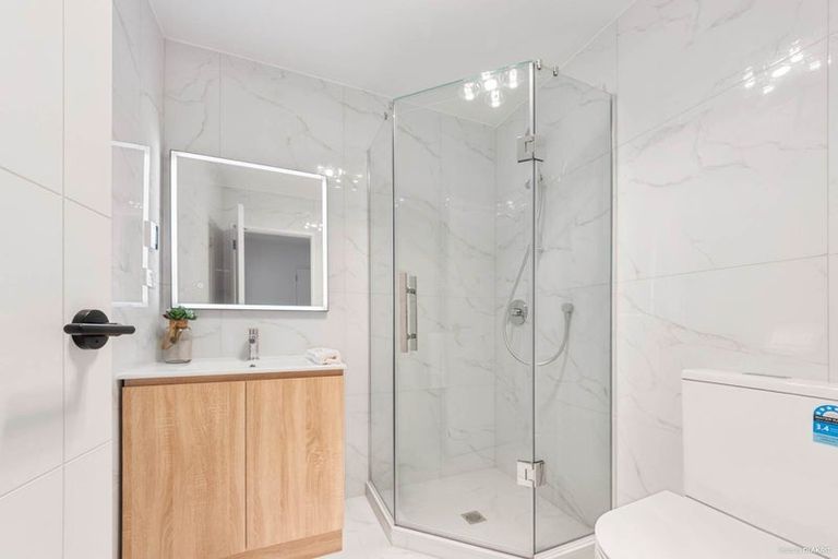 Photo of property in 106c Taikata Road, Te Atatu Peninsula, Auckland, 0610