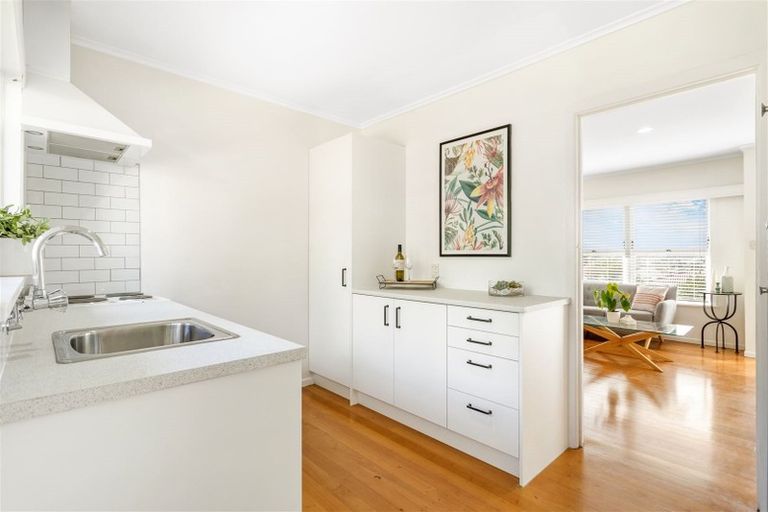 Photo of property in 3/7 Lenihan Street, Northcote, Auckland, 0627