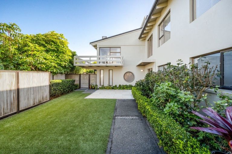 Photo of property in 24 Clovelly Road, Bucklands Beach, Auckland, 2012