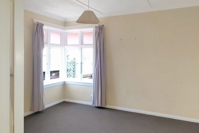 Photo of property in 37 Manuka Street, Castlecliff, Whanganui, 4501