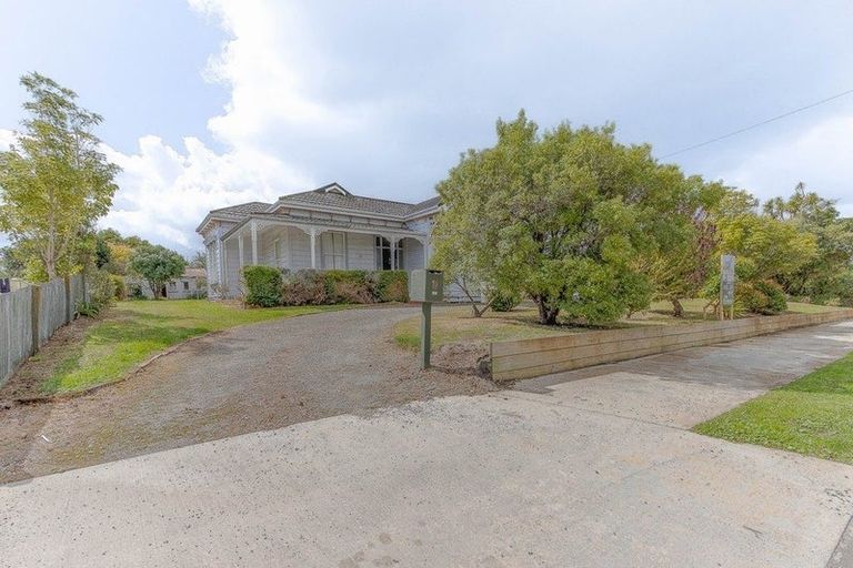 Photo of property in 16 Toia Street, Marton, 4710