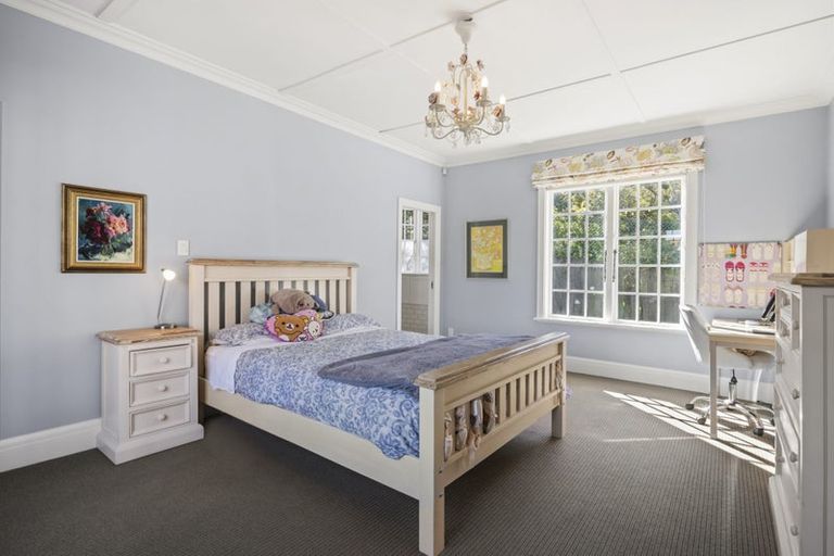 Photo of property in 12 Easdale Street, Kelburn, Wellington, 6012