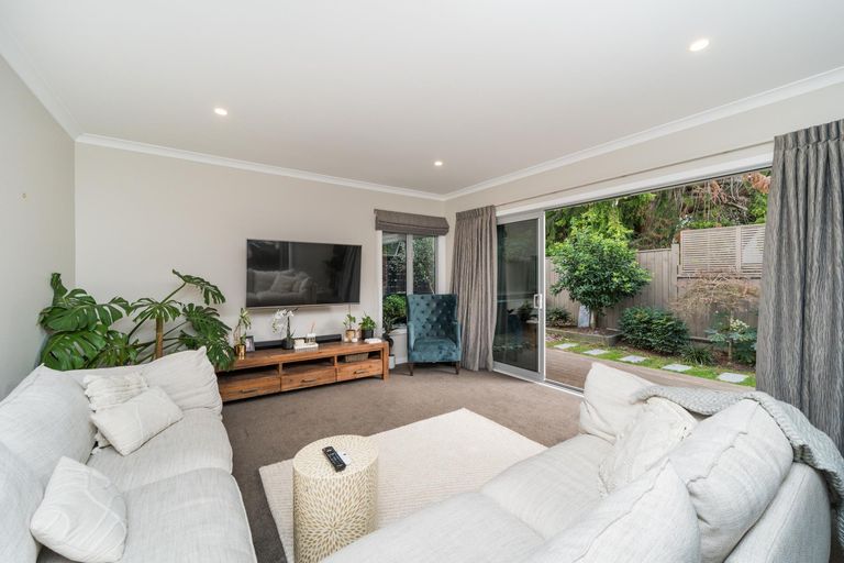 Photo of property in 5 Heritage Place, Terrace End, Palmerston North, 4410