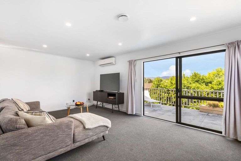 Photo of property in 80 Sunvue Road, Glen Eden, Auckland, 0602