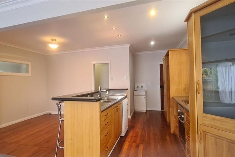 Photo of property in 81 Meeanee Road, Taradale, Napier, 4112