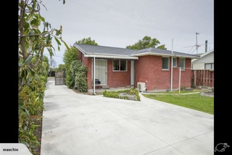 Photo of property in 66 Inwoods Road, Parklands, Christchurch, 8083