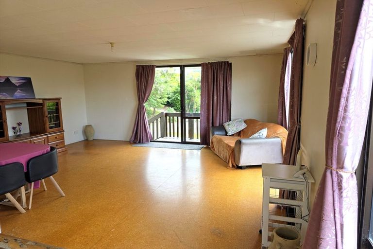 Photo of property in 1/231 Don Buck Road, Massey, Auckland, 0614