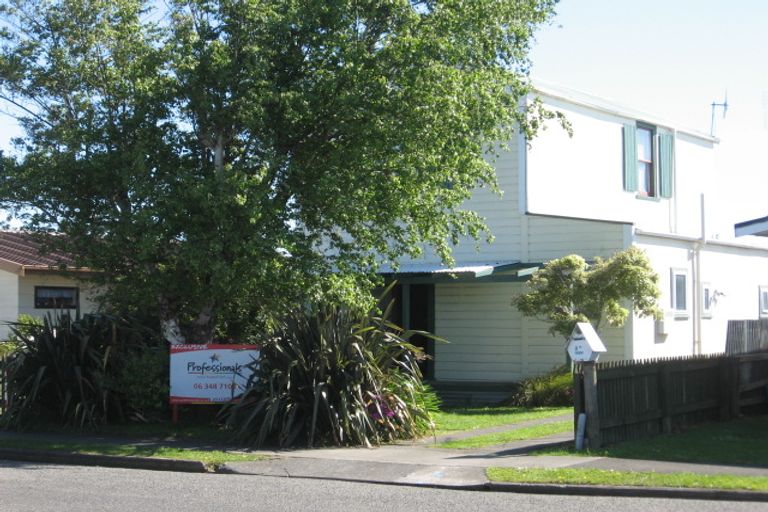 Photo of property in 8a Niblett Street, Whanganui, 4500