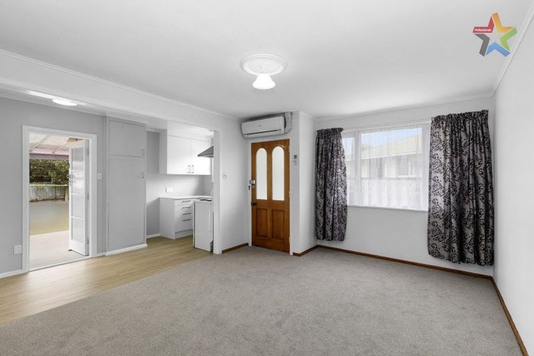 Photo of property in 8 Stamford Grove, Avalon, Lower Hutt, 5011