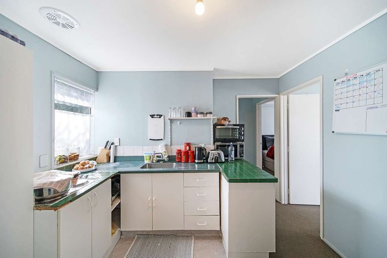 Photo of property in 489 Massey Road, Mangere, Auckland, 2022
