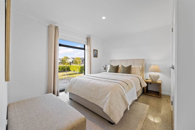Photo of property in 4b Harakeke Drive, Wharewaka, Taupo, 3330