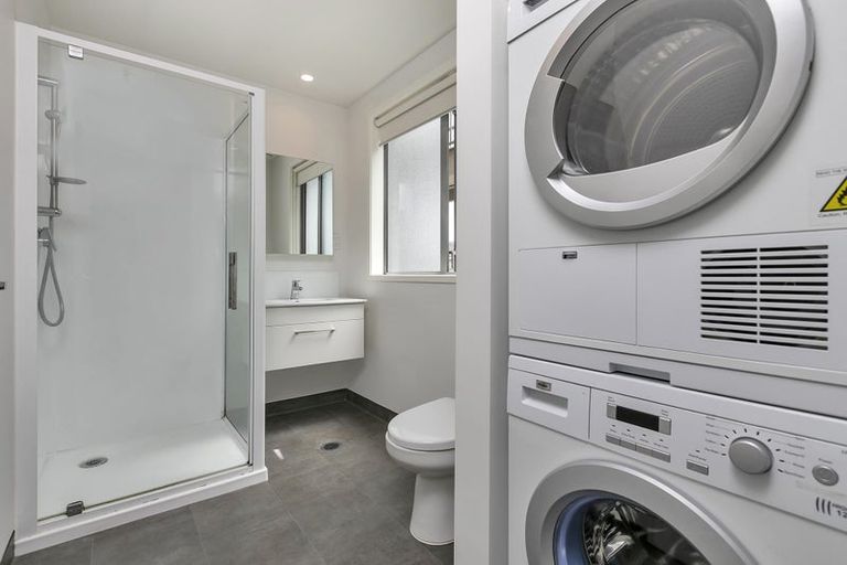 Photo of property in 301/160b Hobsonville Point Road, Hobsonville, Auckland, 0616