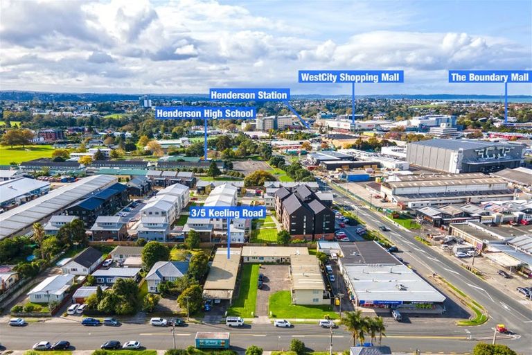 Photo of property in 3/5 Keeling Road, Henderson, Auckland, 0612