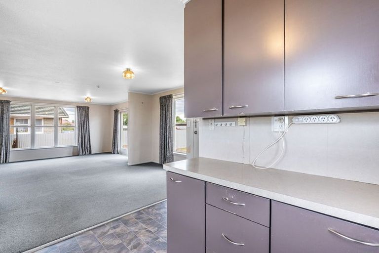 Photo of property in 17 Sword Street, Gore, 9710