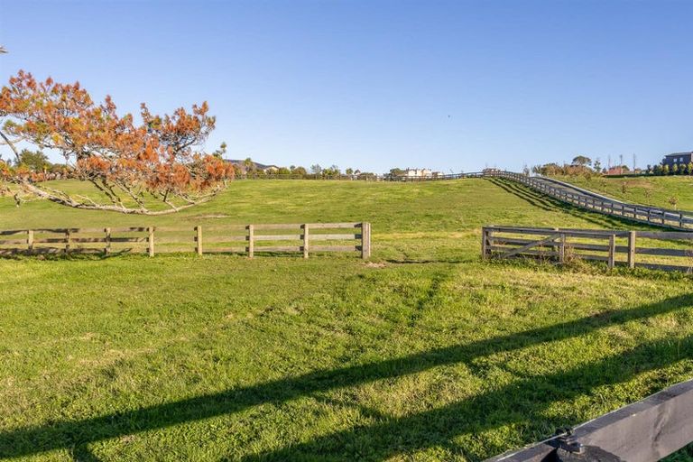 Photo of property in 20 Diamond Lane, Riverhead, Albany, 0793